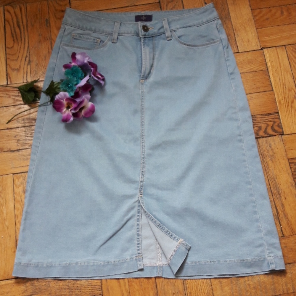NYDJ Evelyn A-Line Chambray Skirt